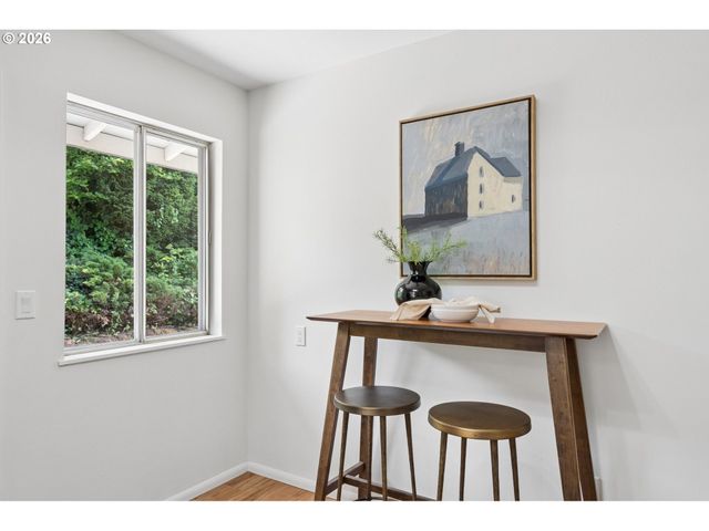 860 Nw BATTAGLIA Ave, Gresham, OR 97030