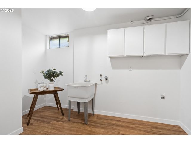 860 Nw BATTAGLIA Ave, Gresham, OR 97030