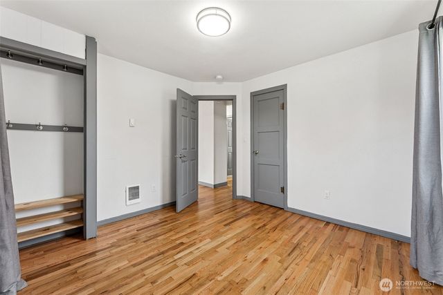 1908 13th Avenue NW, Puyallup, WA 98371