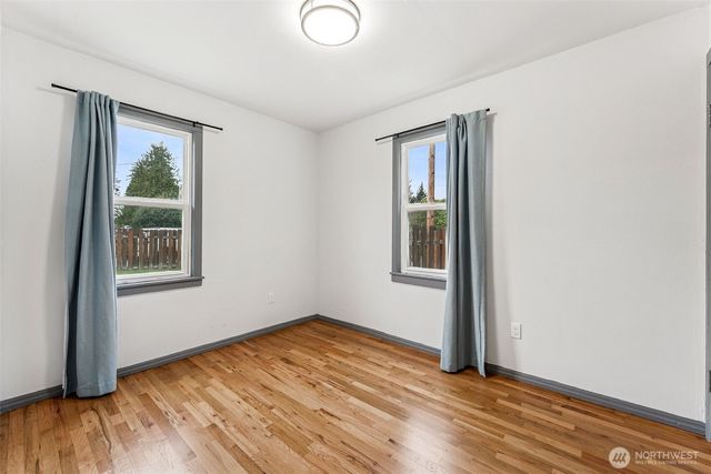 1908 13th Avenue NW, Puyallup, WA 98371