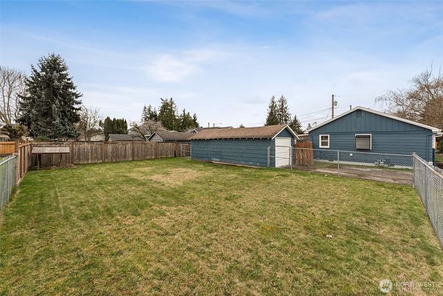 1908 13th Avenue NW, Puyallup, WA 98371