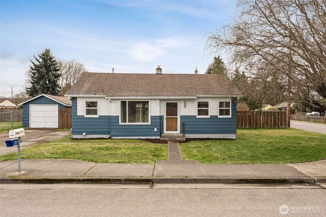 1908 13th Avenue NW, Puyallup, WA 98371