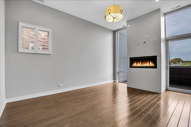 1821 W Armitage Avenue 3W, Chicago, IL 60622
