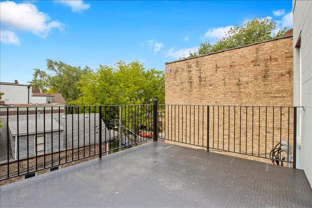 1821 W Armitage Avenue 3W, Chicago, IL 60622