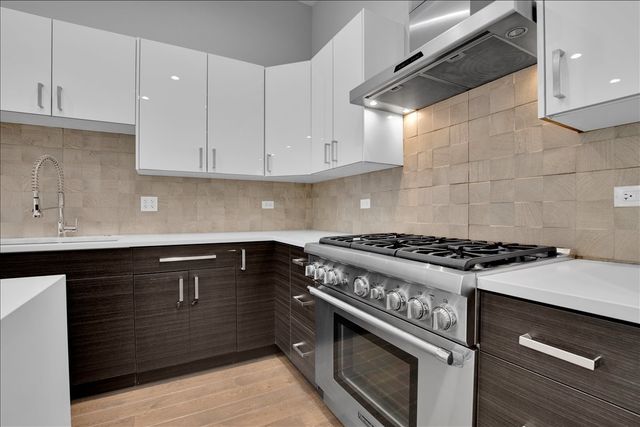1821 W Armitage Avenue 3W, Chicago, IL 60622
