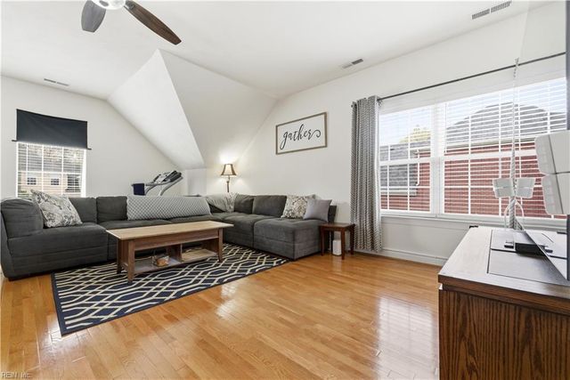 3932 Colony Pointe DR, Chesapeake, VA 23321