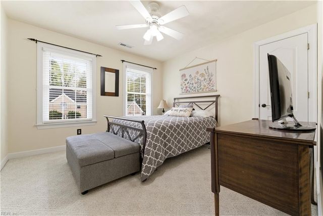 3932 Colony Pointe DR, Chesapeake, VA 23321