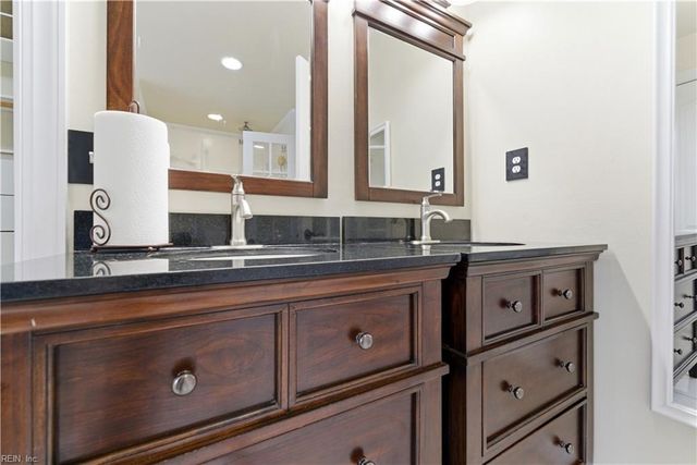 3932 Colony Pointe DR, Chesapeake, VA 23321