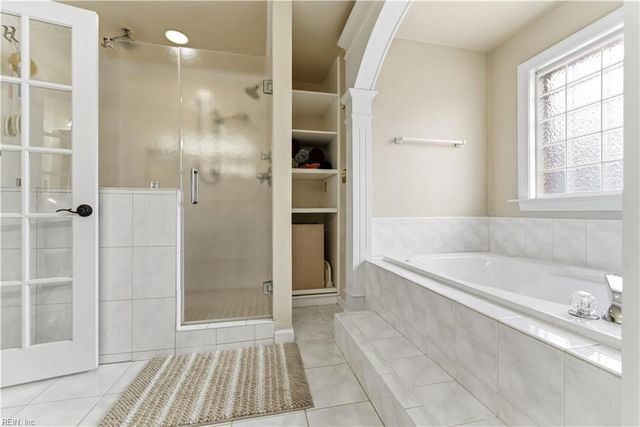 3932 Colony Pointe DR, Chesapeake, VA 23321