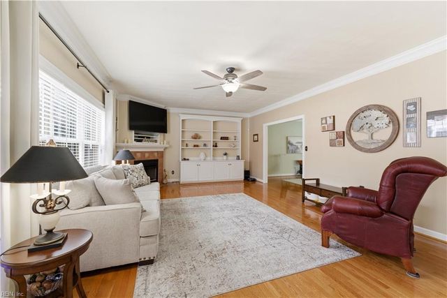 3932 Colony Pointe DR, Chesapeake, VA 23321