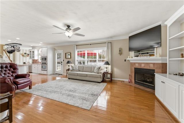 3932 Colony Pointe DR, Chesapeake, VA 23321