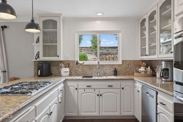 285 Siesta Avenue, Thousand Oaks, CA 91360