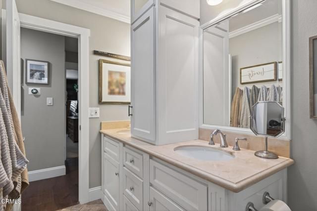 285 Siesta Avenue, Thousand Oaks, CA 91360