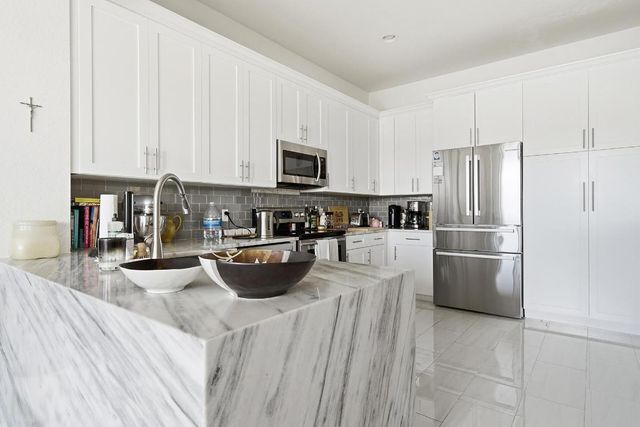 855 Marina Del Ray Lane 3, West Palm Beach, FL 33401