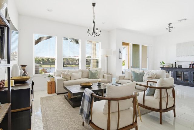 855 Marina Del Ray Lane 3, West Palm Beach, FL 33401