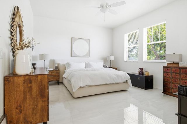 855 Marina Del Ray Lane 3, West Palm Beach, FL 33401