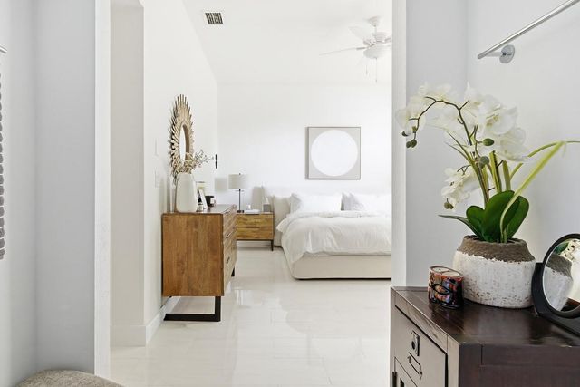 855 Marina Del Ray Lane 3, West Palm Beach, FL 33401