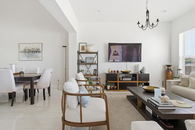 855 Marina Del Ray Lane 3, West Palm Beach, FL 33401