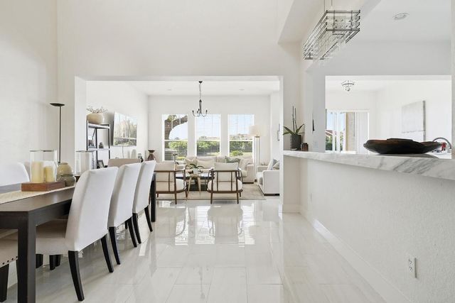 855 Marina Del Ray Lane 3, West Palm Beach, FL 33401