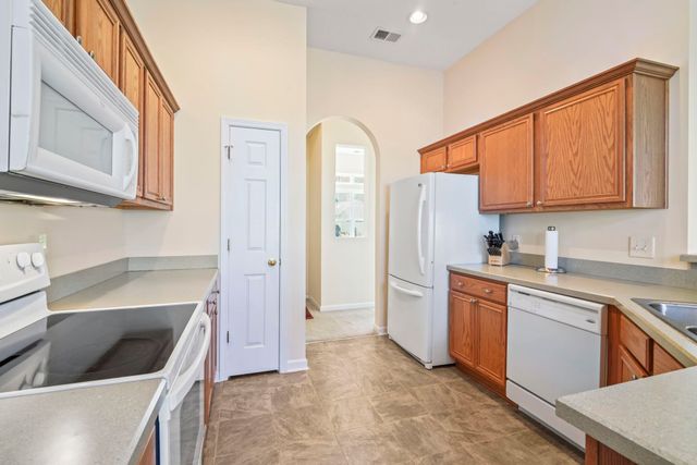 2 Hearthstone Way, Murrells Inlet, SC 29576