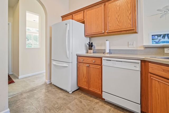 2 Hearthstone Way, Murrells Inlet, SC 29576