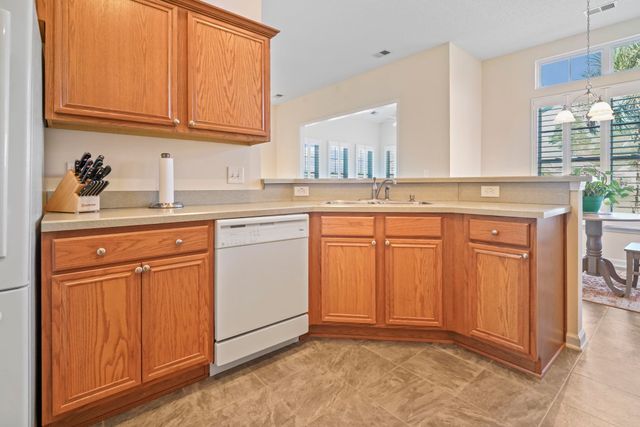 2 Hearthstone Way, Murrells Inlet, SC 29576