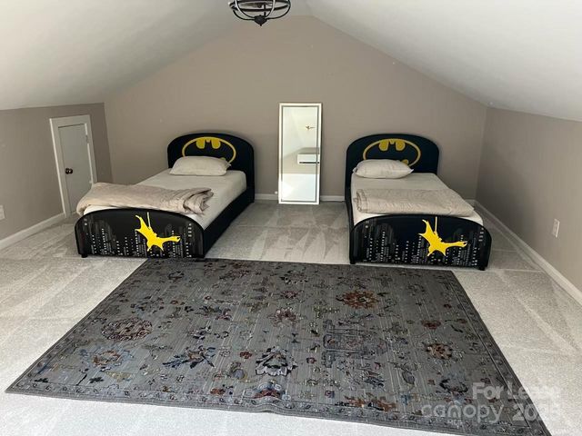 629 Grandin Road, Charlotte, NC 28208