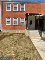 4056 EDGEWOOD ROAD 1ST FLOOR APARTMENT, Baltimore, MD 21215