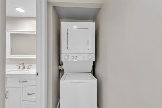 22 Plantation Drive 104, Vero Beach, FL 32966