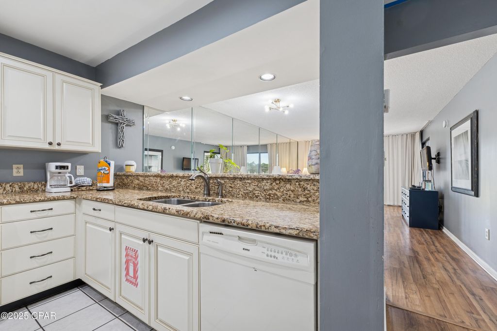 Image 7 of property listing at 520 N Richard Jackson Boulevard 1911, Panama City Beach, FL 32407