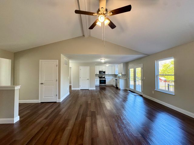 2729 Benjamin Lane, Hebron, KY 41048