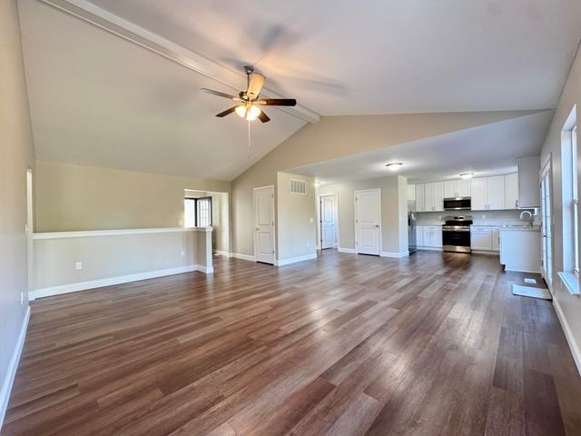 2729 Benjamin Lane, Hebron, KY 41048