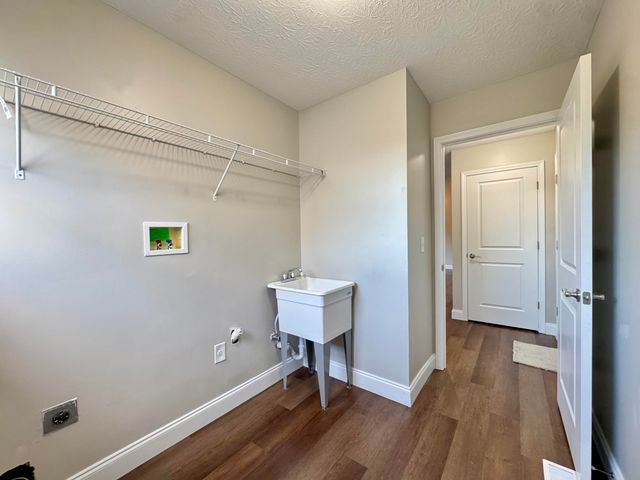 2729 Benjamin Lane, Hebron, KY 41048