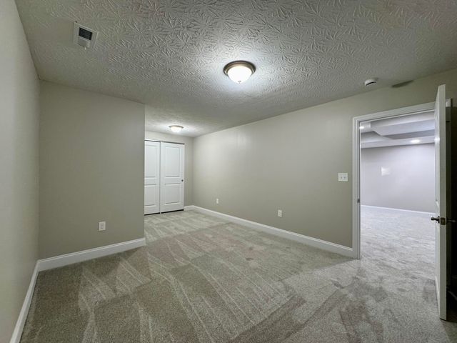 2729 Benjamin Lane, Hebron, KY 41048