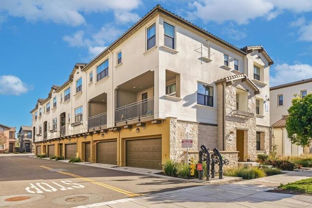 390 Camarillo Terrace, Sunnyvale, CA 94085