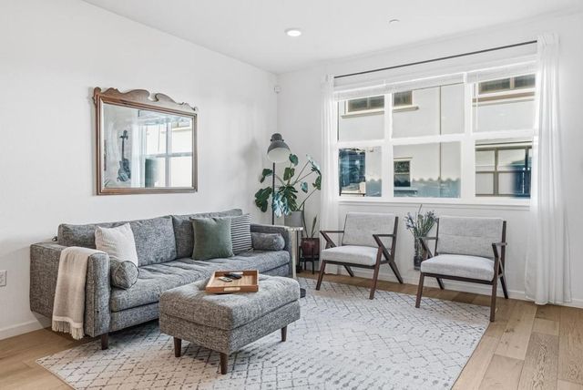 390 Camarillo Terrace, Sunnyvale, CA 94085