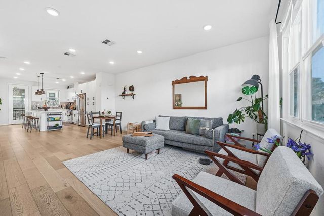 390 Camarillo Terrace, Sunnyvale, CA 94085