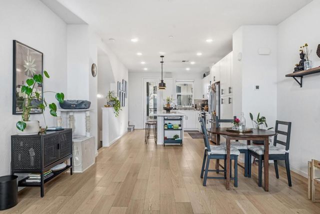 390 Camarillo Terrace, Sunnyvale, CA 94085