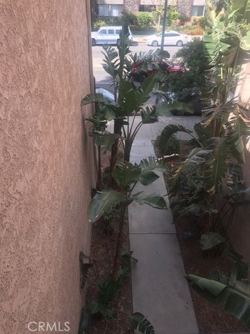 22100 Burbank Blvd 350F, Woodland Hills, CA 91364