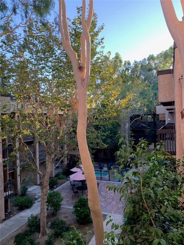 22100 Burbank Blvd 350F, Woodland Hills, CA 91364