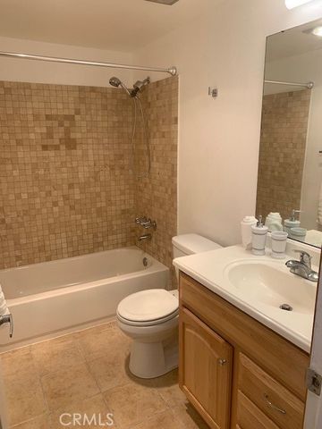 22100 Burbank Blvd 350F, Woodland Hills, CA 91364
