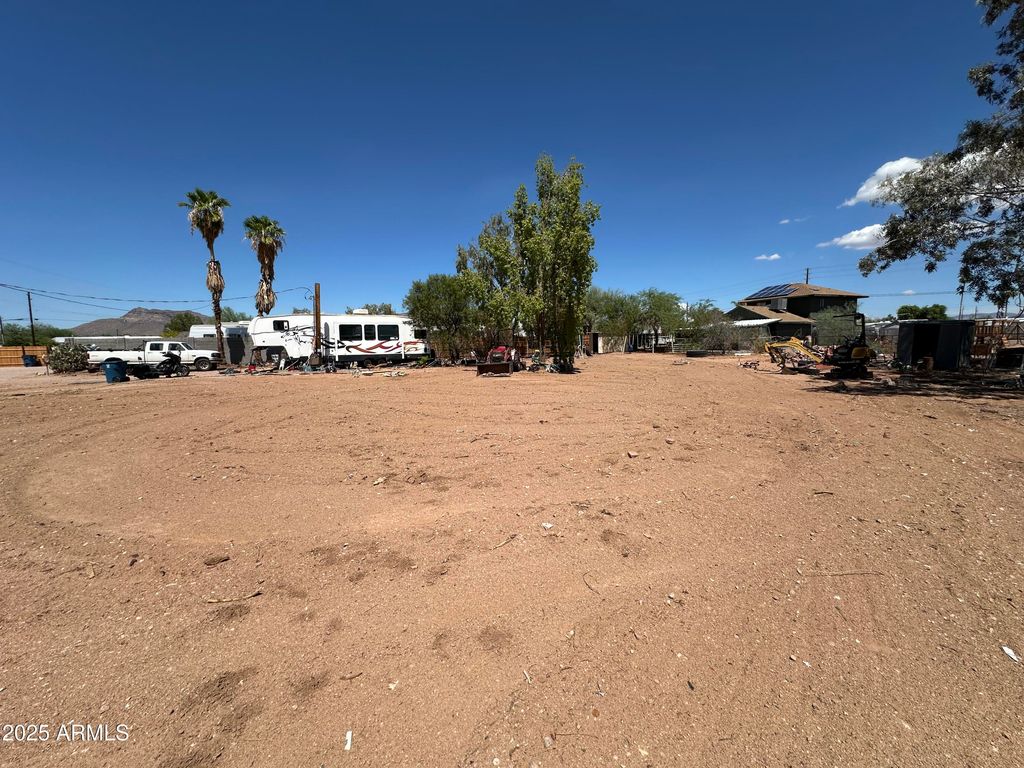 Image 5 of property listing at 2489 W Shiprock Street -, Apache Junction, AZ 85120