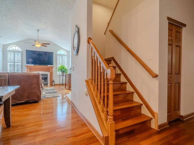 4392 Crimson Maple Lane, Westerville, OH 43082