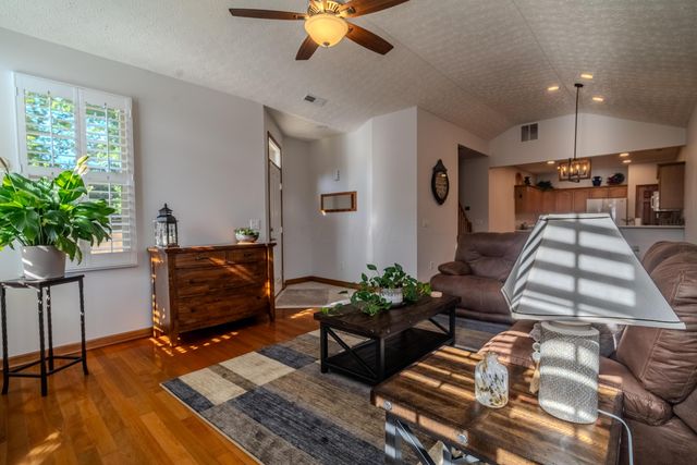 4392 Crimson Maple Lane, Westerville, OH 43082
