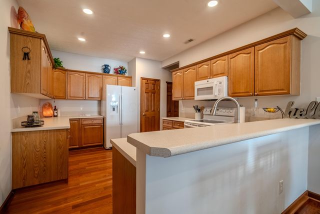 4392 Crimson Maple Lane, Westerville, OH 43082