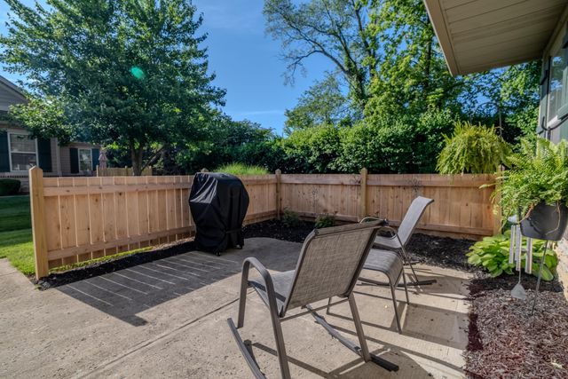 4392 Crimson Maple Lane, Westerville, OH 43082