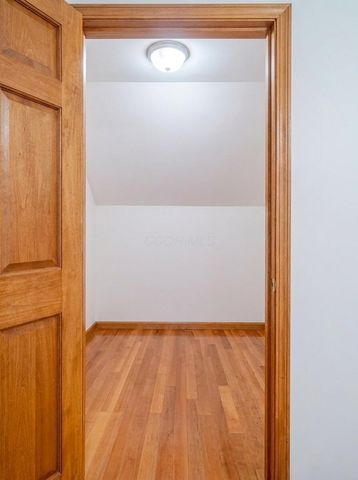 4392 Crimson Maple Lane, Westerville, OH 43082