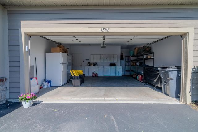 4392 Crimson Maple Lane, Westerville, OH 43082