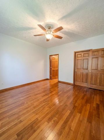 4392 Crimson Maple Lane, Westerville, OH 43082