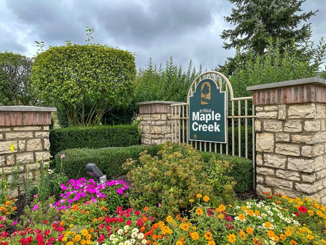 4392 Crimson Maple Lane, Westerville, OH 43082